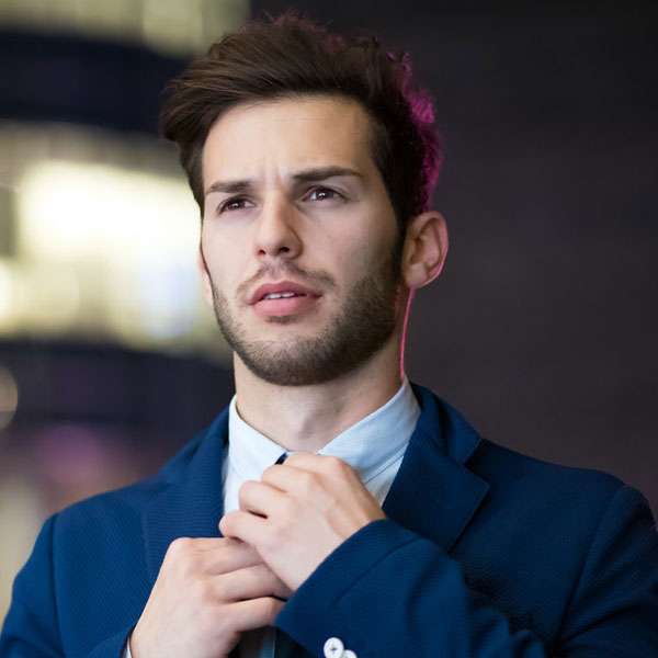 Adrián Bustamante